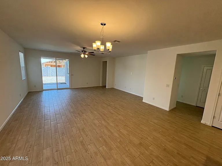 13248 W Hackamore Dr — Photo 11