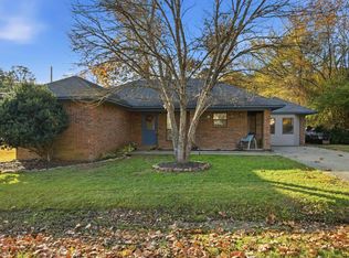 907 Mountain Valley Dr, Perryville, AR 72126