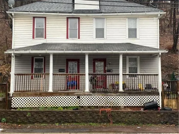 528 S 1st St, Bangor, PA 18013