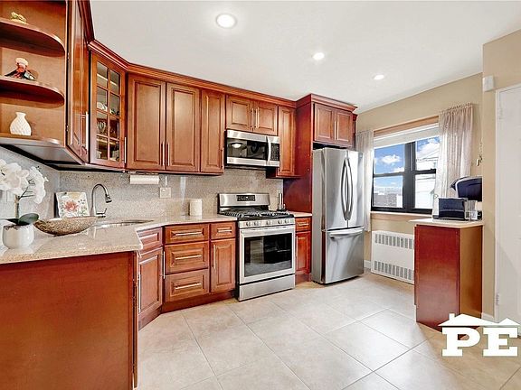 3rd image of 73-23 Cook Ave