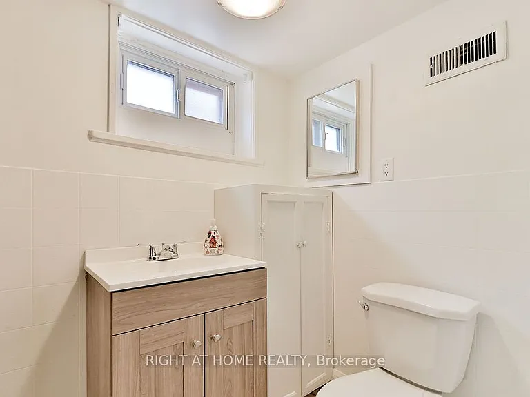 43 Bertram St #BASEMENT — Photo 7