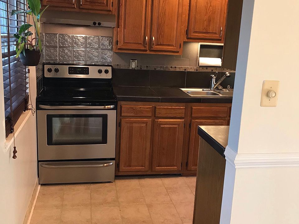 1st image of 4411 Fieldstone Ct