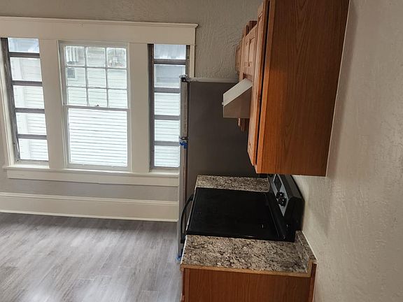 4th image of 349 Cottage Ave