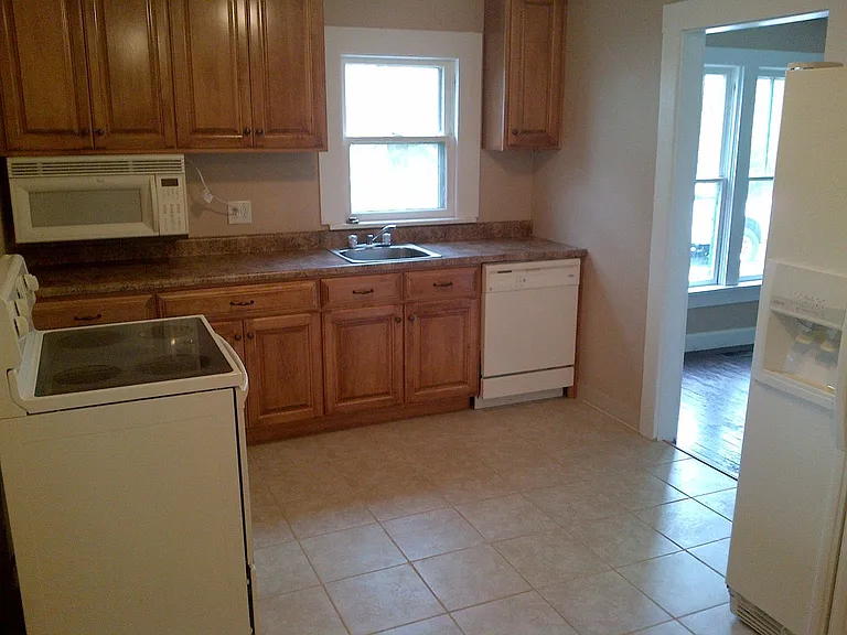 1612 E Matlock Rd — Photo 8