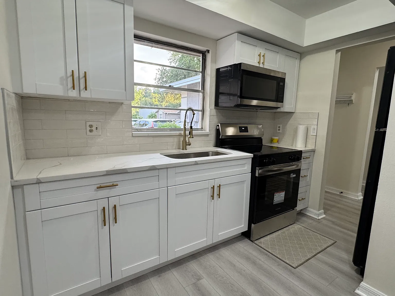 4443 W Humphrey St — Photo 3