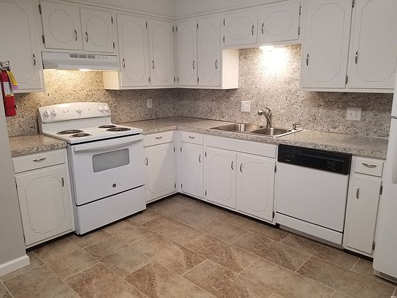 5th image of 1000 Ash St
