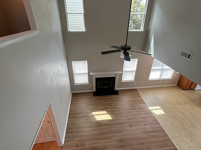 495 Walnut Woods Dr — Photo 17