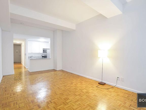 3rd image of 45 Wall St APT 314