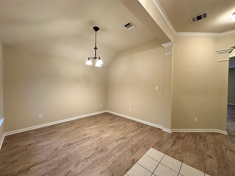 315 Sendero Ln — Photo 4