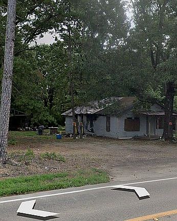 4th image of 8637 Highway 71 S