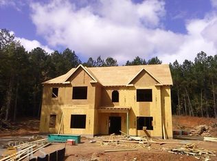 93 Blossom Ln, Newnan, GA 30263