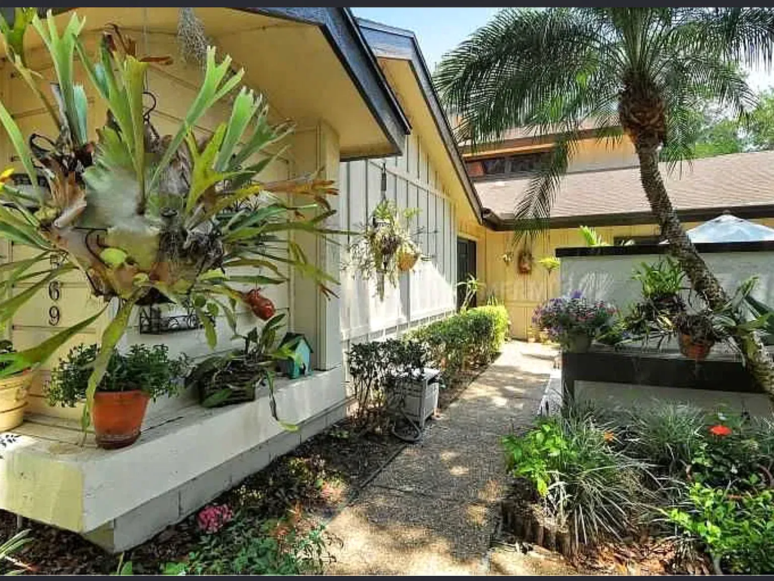 3 bed, 2.5 bath, 2124 sqft, $2,950 — Photo 2