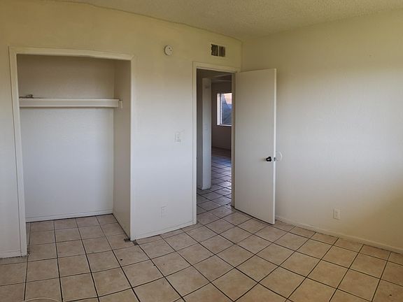 3rd image of 6645 W Myrtle Ave