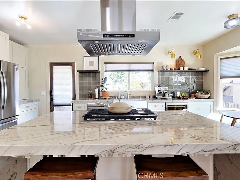 1225 Colorado Blvd — Photo 4