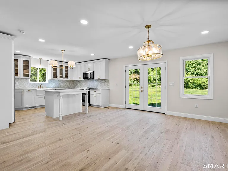 120 Ivy Hill Rd — Photo 9