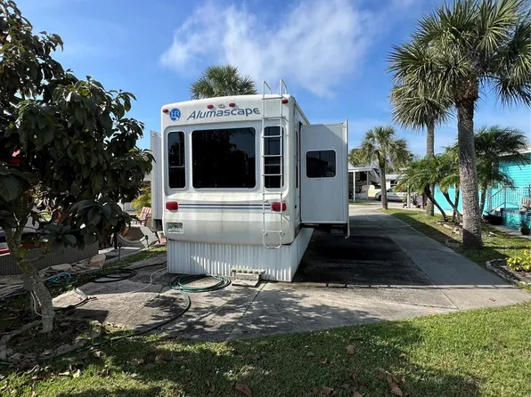 6571 SE 55th Street, Okeechobee, FL 34974