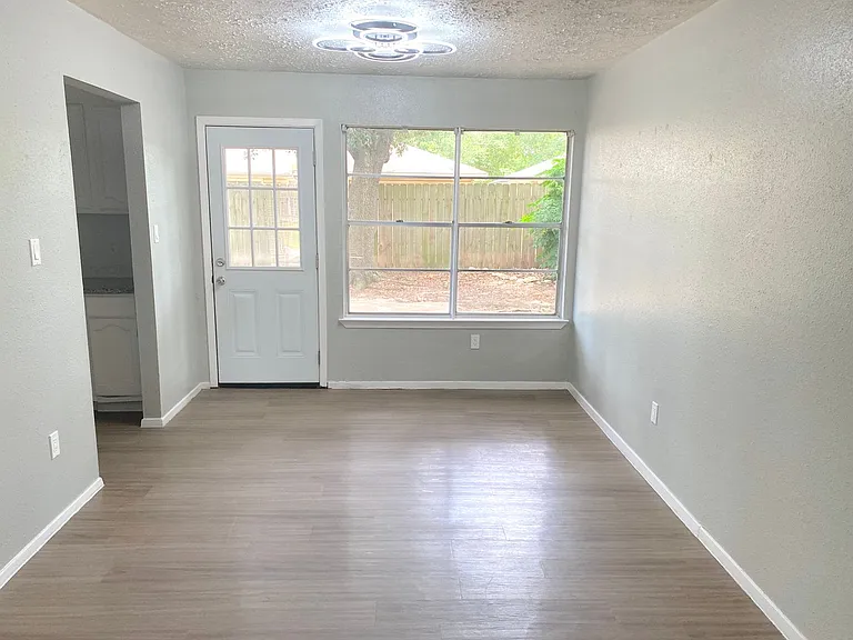 16222 Summer Dew Ln — Photo 7
