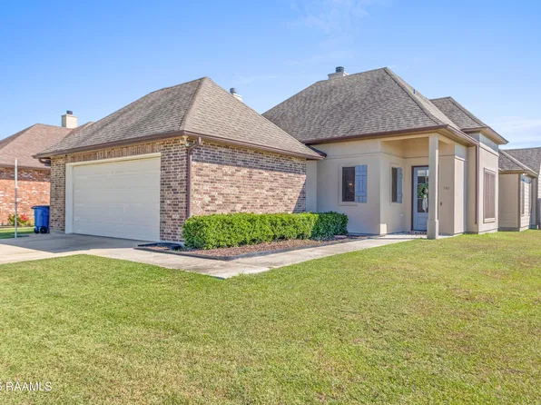 100 Adler Pl, Youngsville, LA 70592