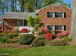 7515 Axton St, Springfield, VA 22151