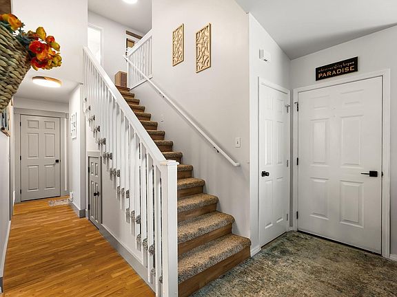 4th image of 510 Loman Cir