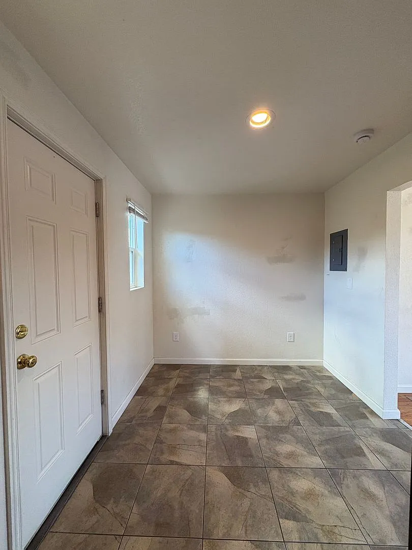 2 Weeks Free | 1 Bedroom Apartment For Rent 3240 W 55th Place, Unit 03 | Denver, Co 80221 — Photo 3