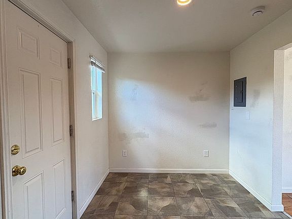 3rd image of 3240 W 55th Pl