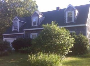 12 Bear Hill Rd, Merrimac, MA 01860
