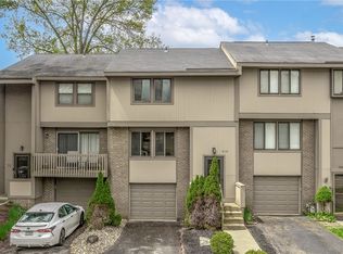 310 Ridge Point Cir, Bridgeville, PA 15017