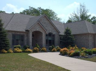 7575 Lambton Ct, Mentor, OH 44060