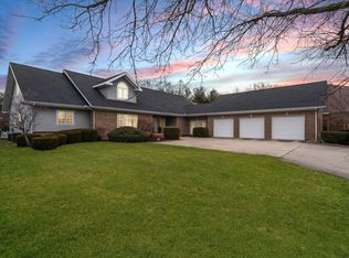 1410 Waterford Pl, Champaign, IL