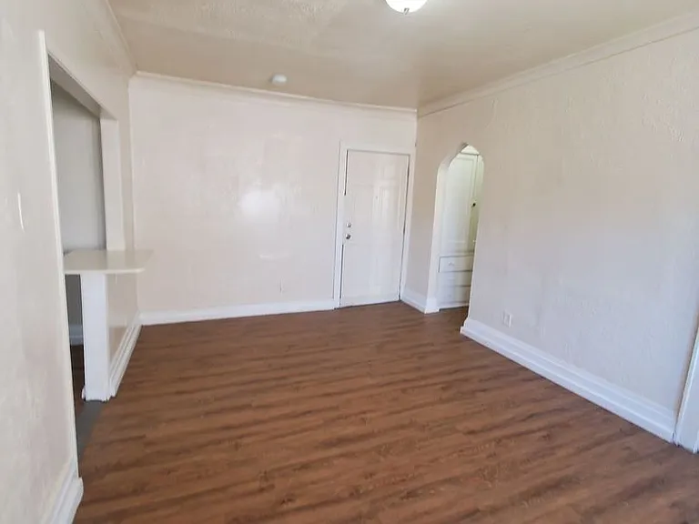 3866 N Port Washington Rd. - 8 Unit — Photo 8