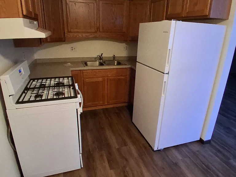 375 Clark St #5 — Photo 18