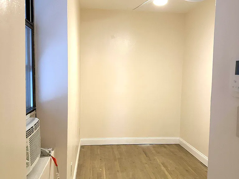 788 9th Ave #2-B — Photo 4