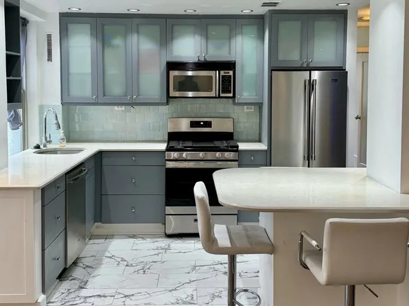 457 Fdr Drive image 1 of 17