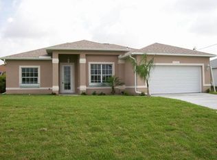 902 SE 21st Ave, Cape Coral, FL 33990