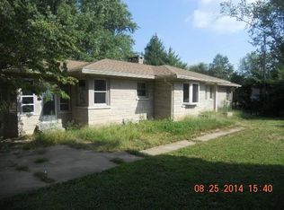 13401 Woodland Ln, Evansville, IN 47725