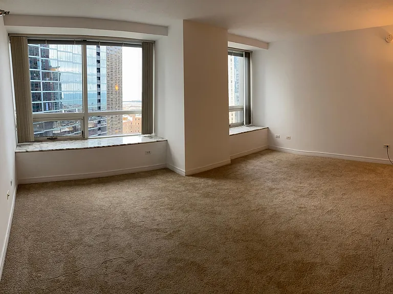 512 N McClurg Ct #1303 — Photo 5