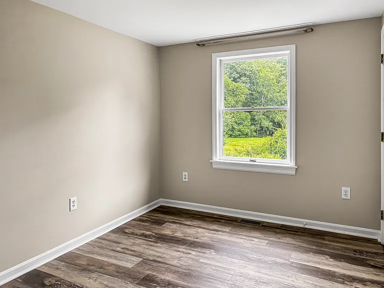 129B Dracut Rd #129B — Photo 9