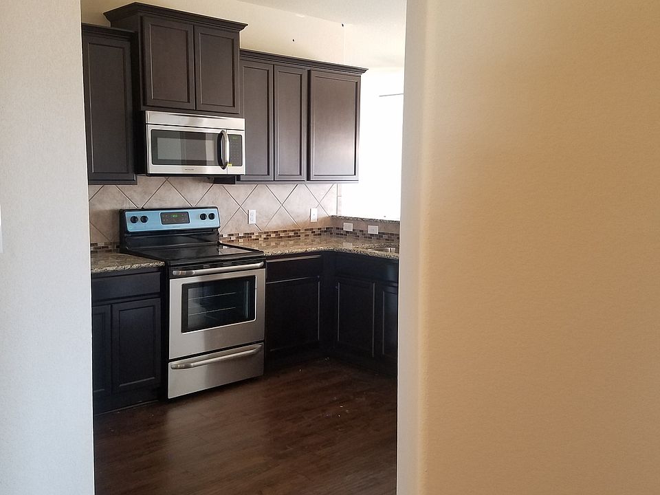 2nd image of 2808 Samson Dr