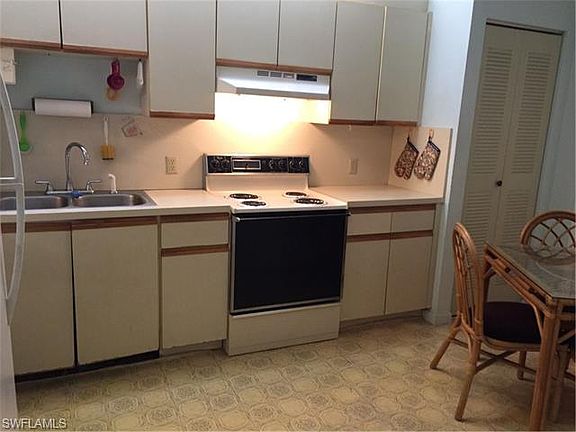 3rd image of 12073 S Las Palmas Dr