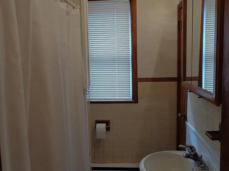 314 Victoria St — Photo 12