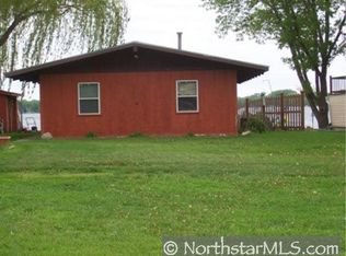 1202 Bakers Bay Rd, Saint Peter, MN 56082