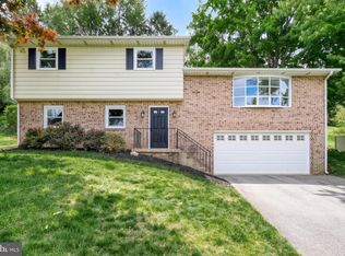 362 Allegheny Dr, York, PA 17402