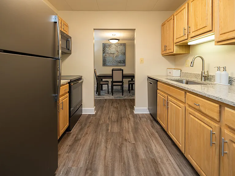 Ivy Hall Apartments — Photo 20