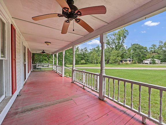 4th image of 107 Jones Bridge Rd
