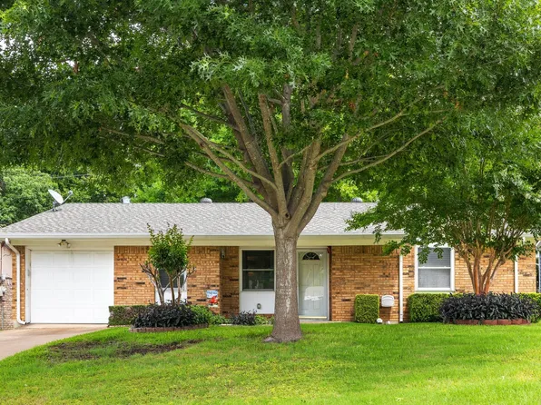 1518 Lakecrest St, Grand Prairie, TX 75051