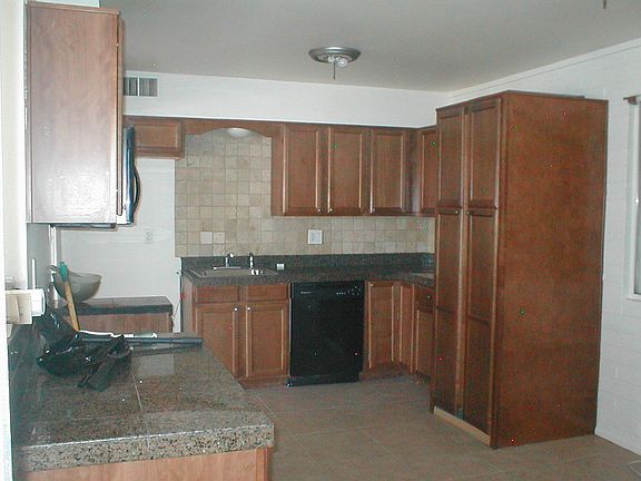 3rd image of 11023 W Oakmont Dr
