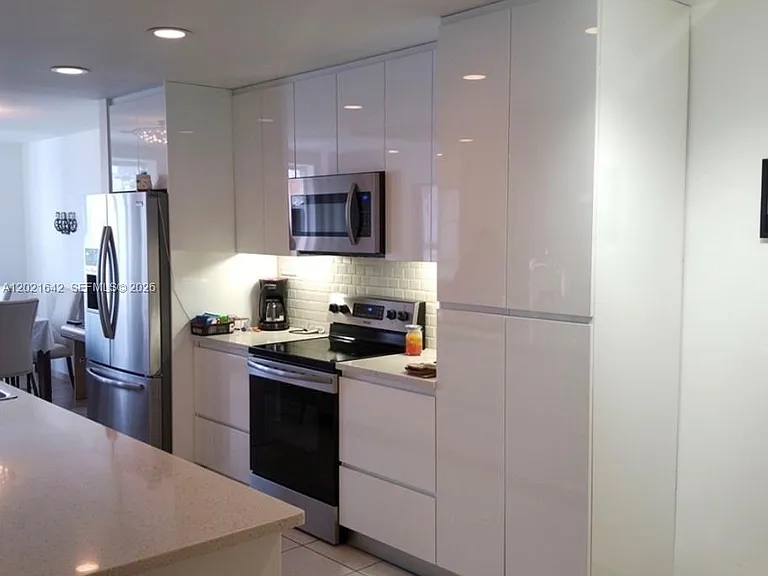 3301 NW Raleigh St #4A — Photo 7