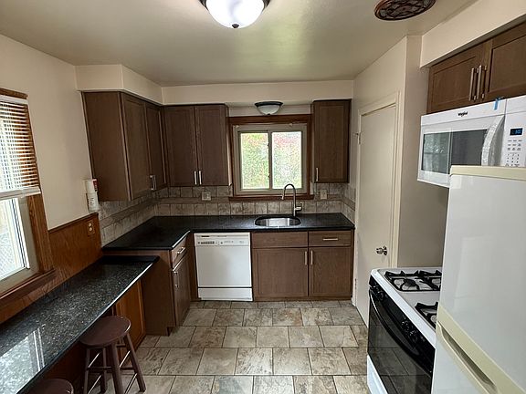 2nd image of 25930 Hass St