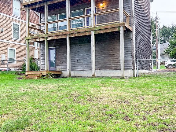 2nd image of 391 SE Jetty Ave